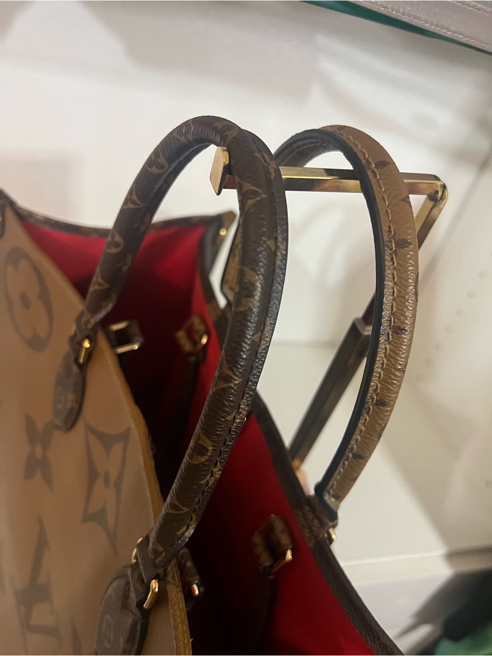 Louis Vuitton OnTheGo GM tote - Picture 11 of 16